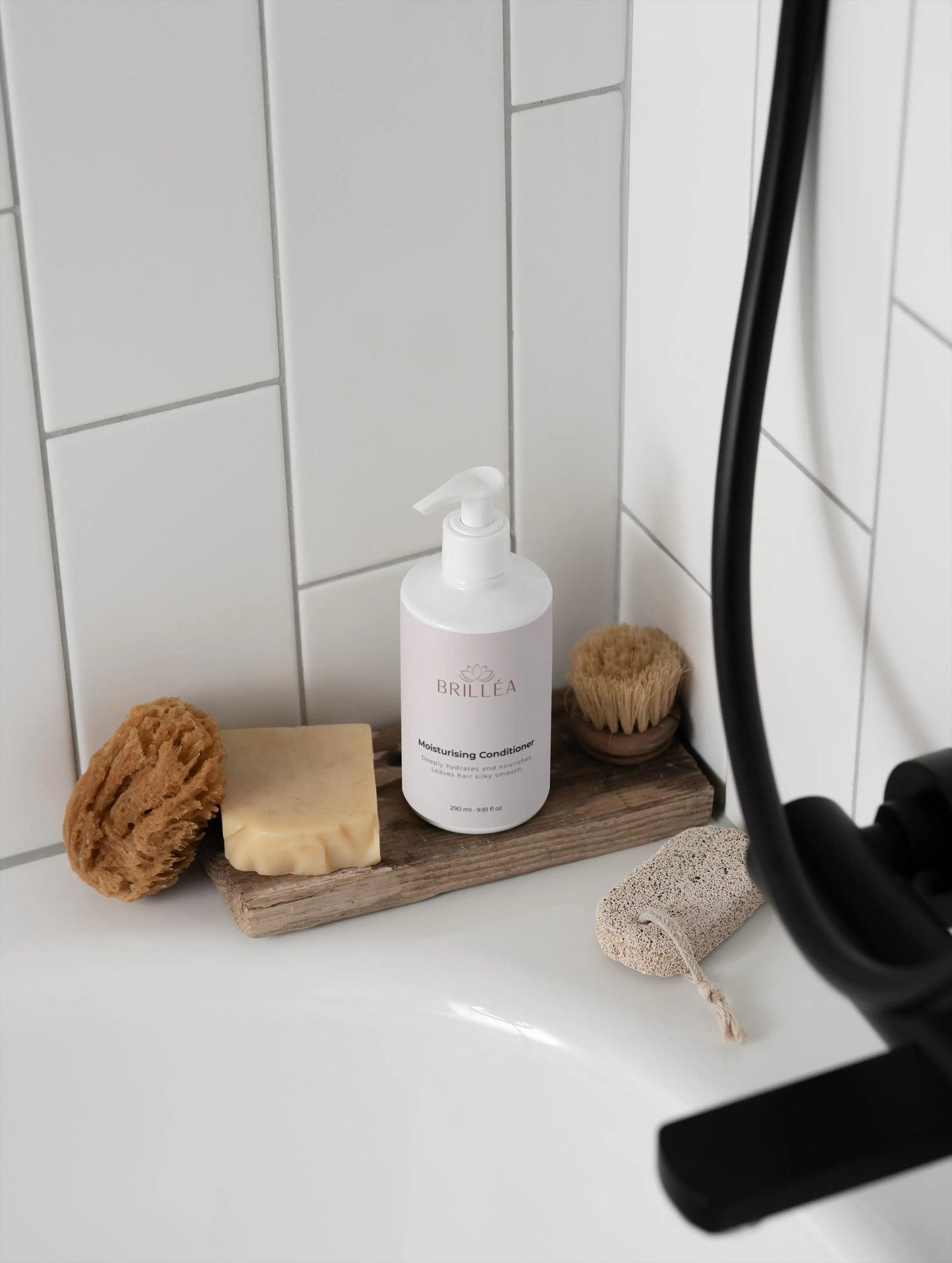 BRILLÉA Moisturising Condition Feuchtigkeit & Glanz für alle Haartypen 300 ml