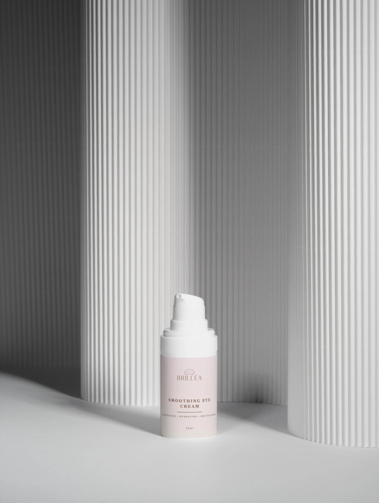 BRILLÉA Smoothing Eye Cream Feuchtigkeit & Glättung 15 ml