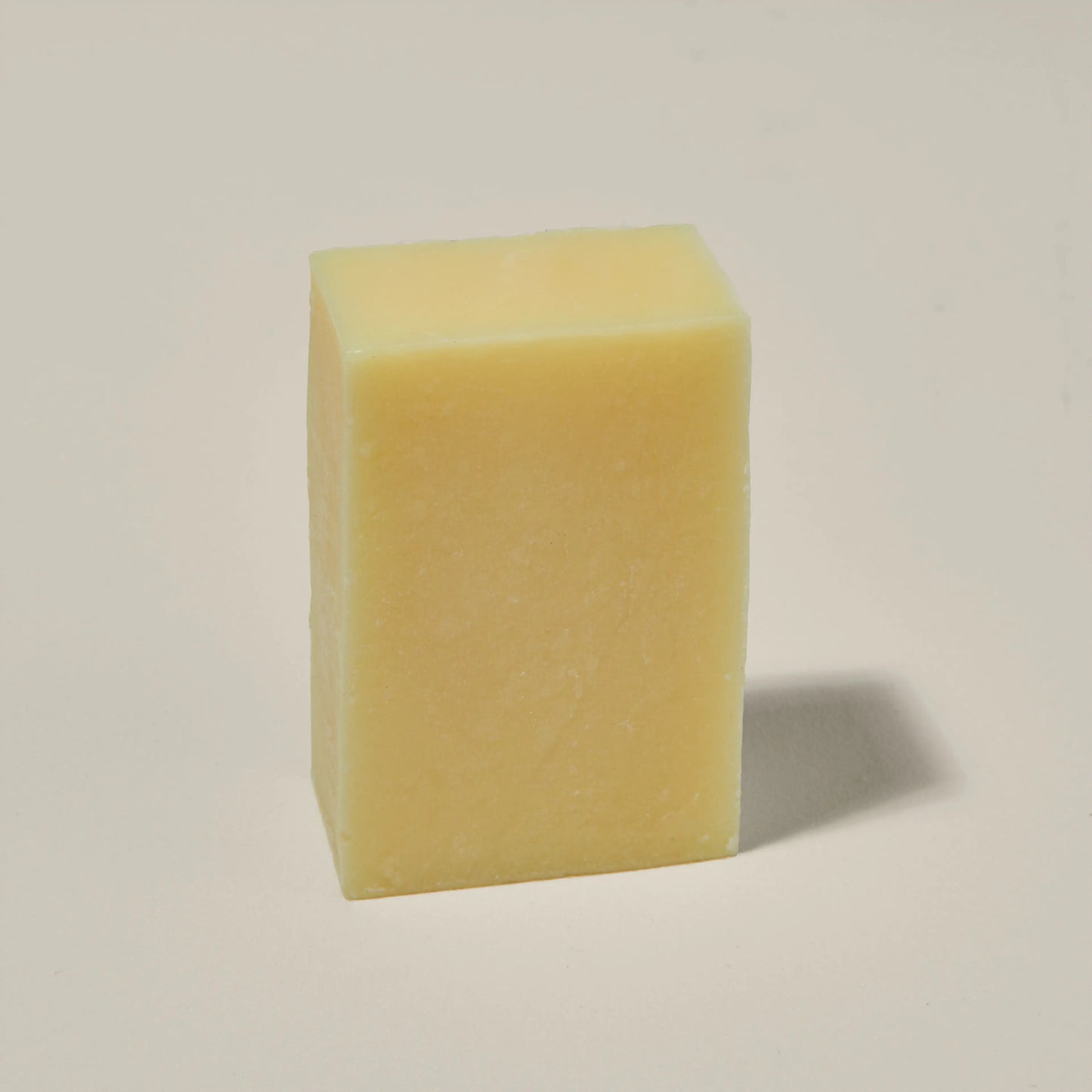FRIENDS OF NATURE handgeschöpfte Duschseife mit Quitte 100 g