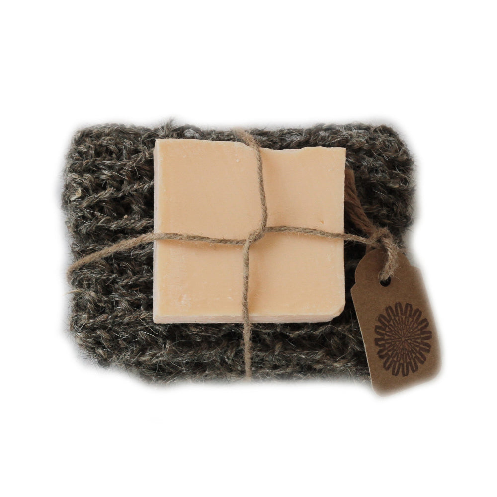 MADEATHAND Ziegenmilch Seife mit Badehandschuh aus Ziegenhaar