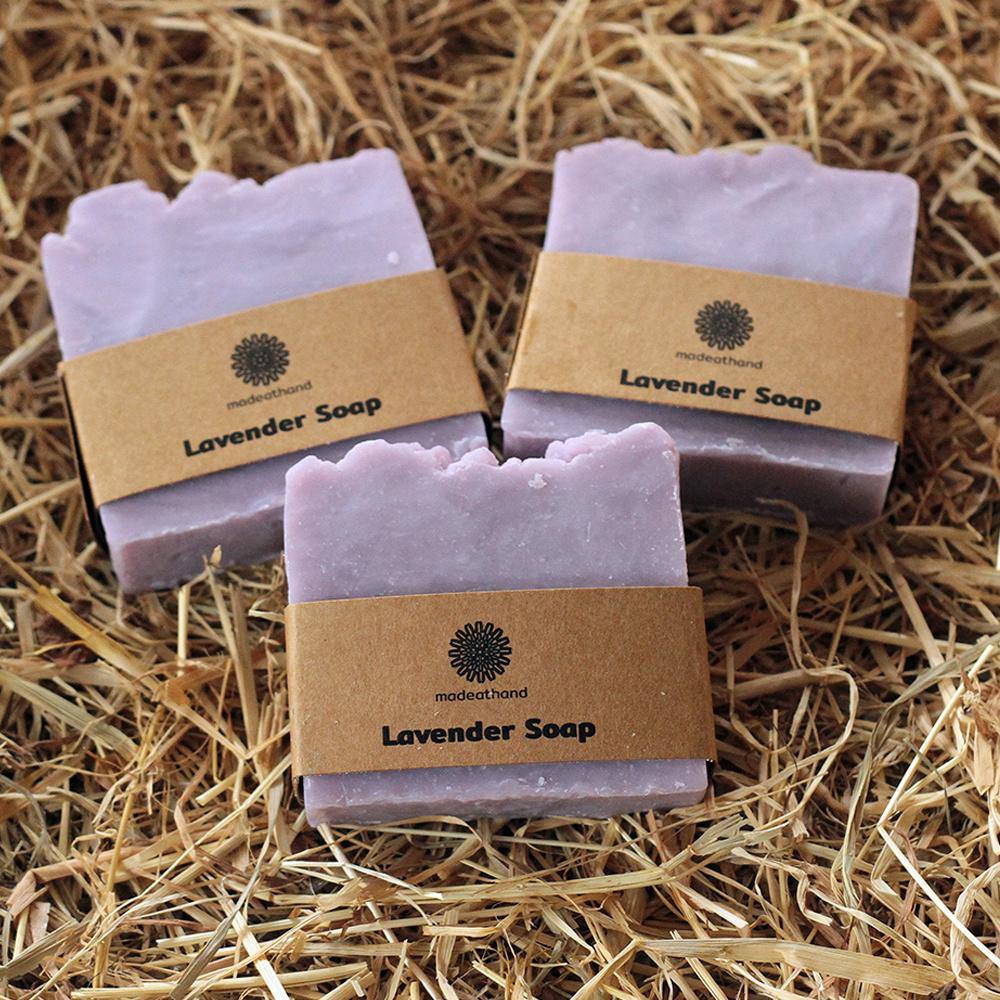 MADEATHAND Naturseife Lavendel 100g - 3 Stück im Stroh