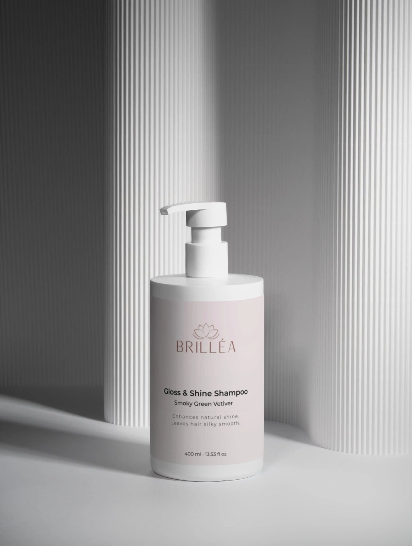 BRILLÉA Gloss Shampoo glanz & Pflege für strapaziertes Haar 400 ml