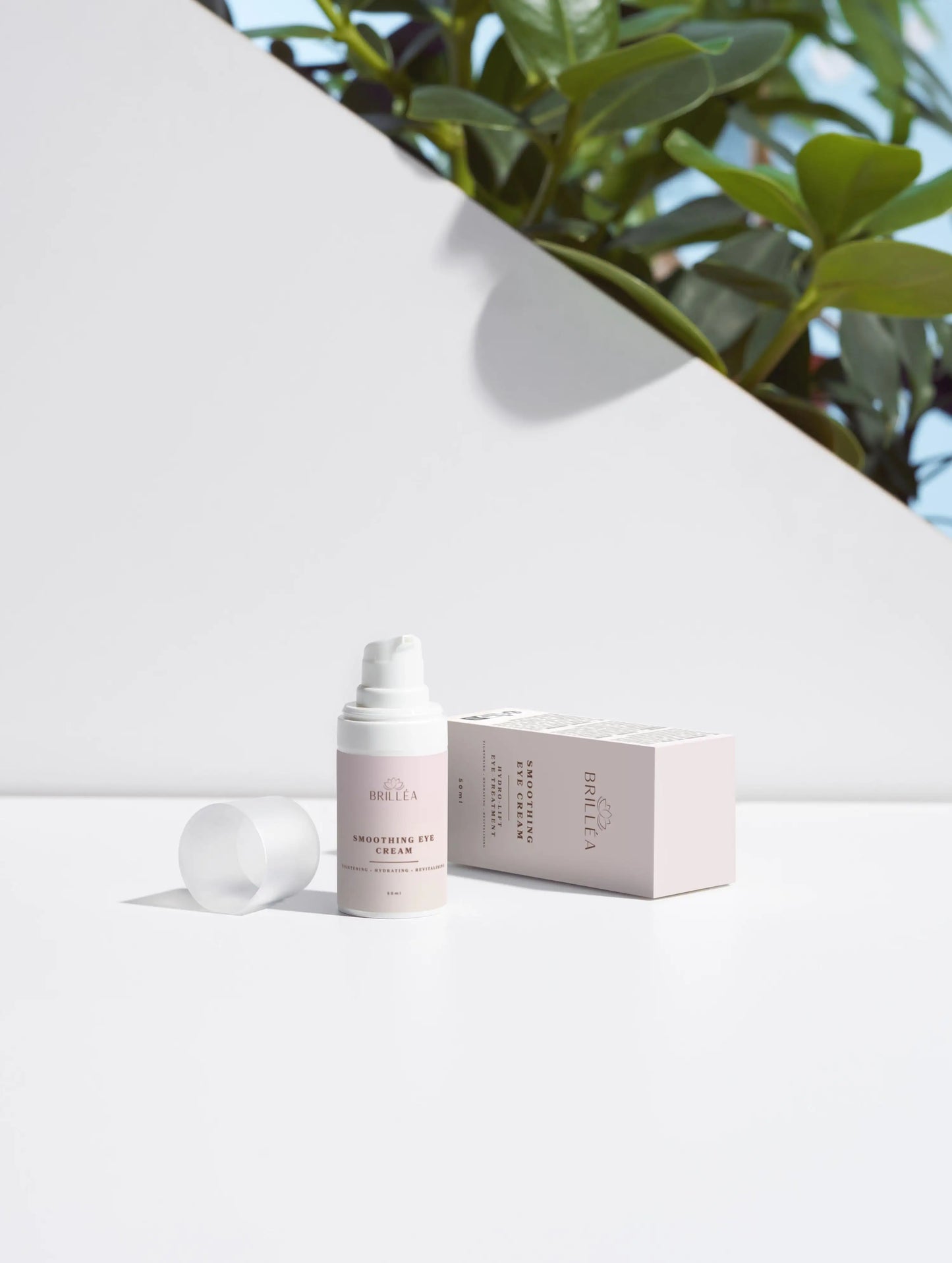 BRILLÉA Smoothing Eye Cream Feuchtigkeit & Glättung 15 ml