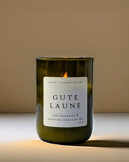 CANDELAE GUTE LAUNE Duftkerze aus Sojawachs Zitrusnoten für positive Energie 250 ml