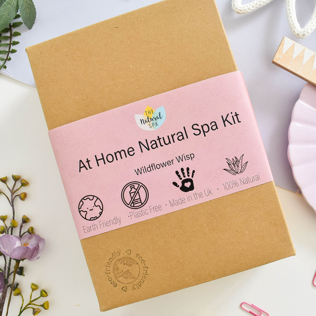 THE NATURAL SPA | WELLNESS GESCHENKSET WILDBLUMEN | DUFTKERZE, BADESALZ & SEIFE-2