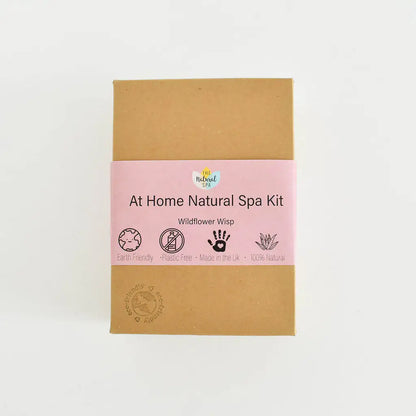 THE NATURAL SPA Wellness Geschenkset Wildblumen Duftkerze, Badesalz & Seife