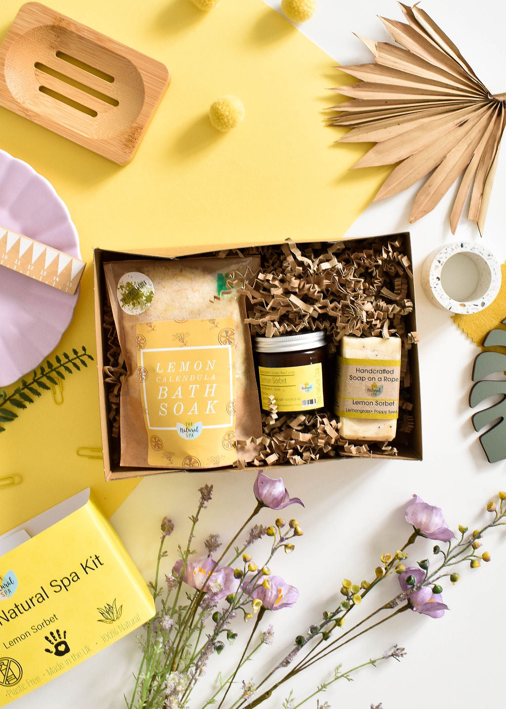THE NATURAL SPA | WELLNESS GESCHENKSET ZITRONENSORBET | DUFTKERZE, BADESALZ & SEIFE-4
