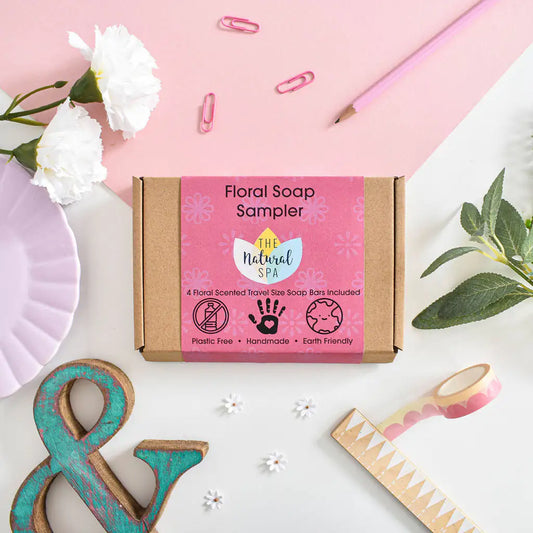 THE NATURAL SPA Probierbox Blütenseifen Set mit 4 Mini-Seifen à 15 g