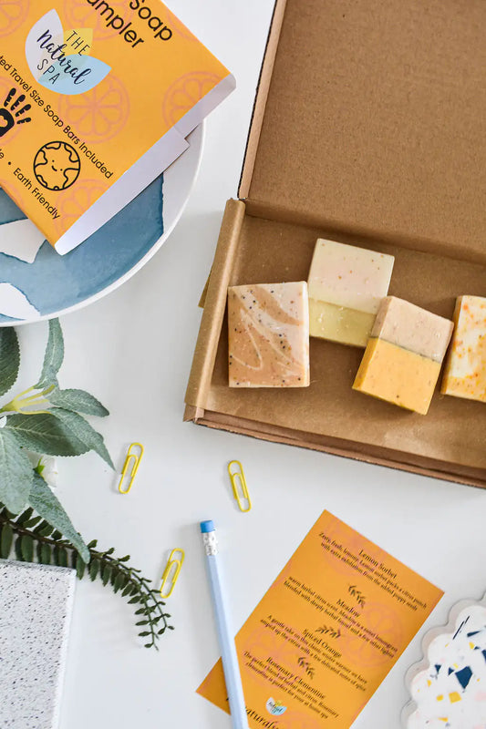 THE NATURAL SPA Citrus Handseifen Probierbox mit Mini Seifen 4x 15 g