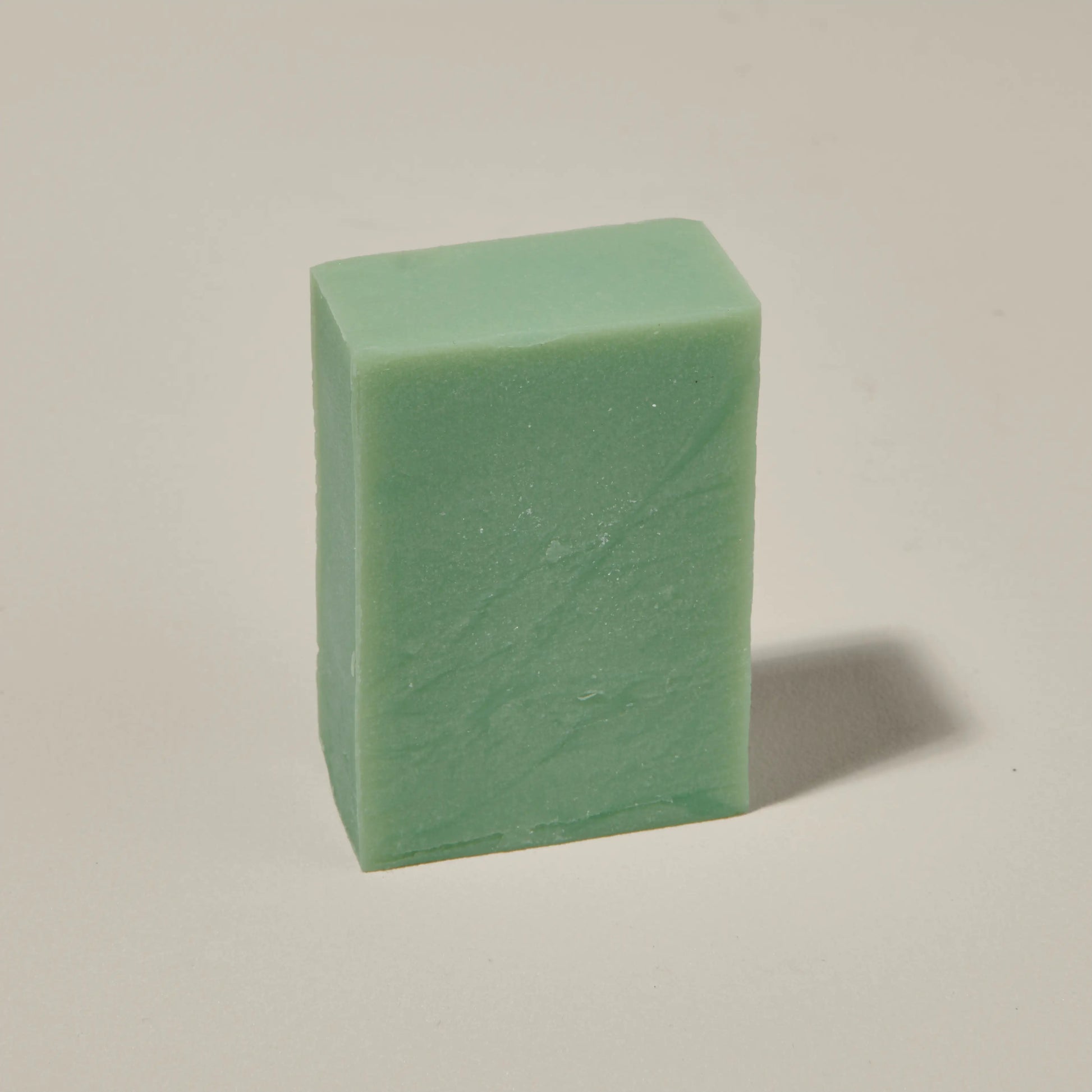 FRIENDS OF NATURE handgeschöpfte Duschseife mit Aloe Vera 100 g