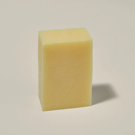 FRIENDS OF NATURE handgeschöpfte Duschseife mit Quitte 100 g