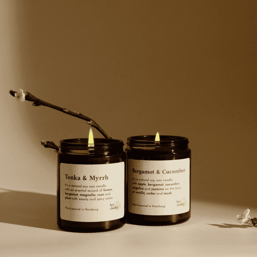 HEY CHALKY DUFTKERZE IM GLAS Tonka & Myrrhe, Bergamotte & Gurke 155g - 2 brennenden Duftkerzen
