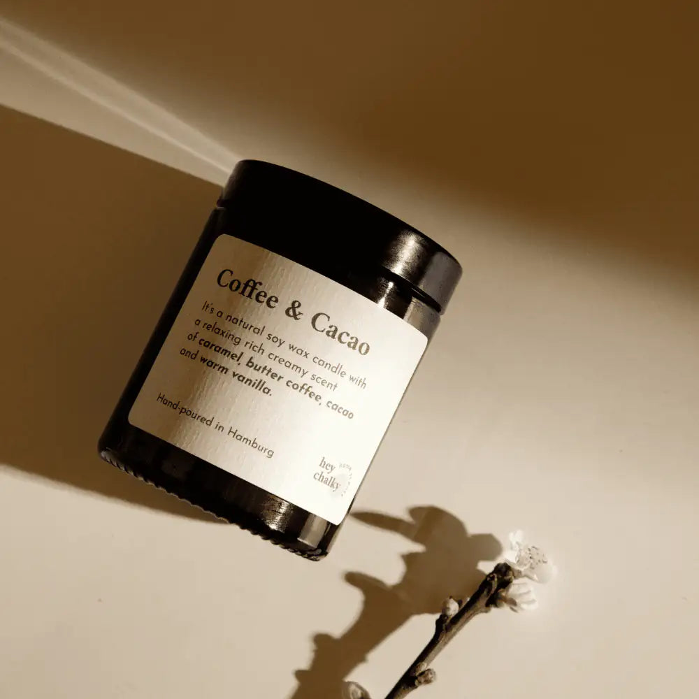 HEY CHALKY THE LIBRARY Duftkerze im Glas mit orientalischem Duft 155 g