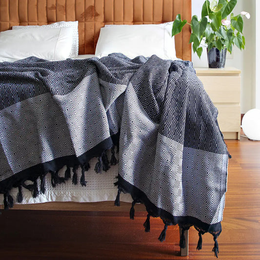 MADEATHAND TUVAL Tagesdecke schwarz-weiss 200 x 240 cm