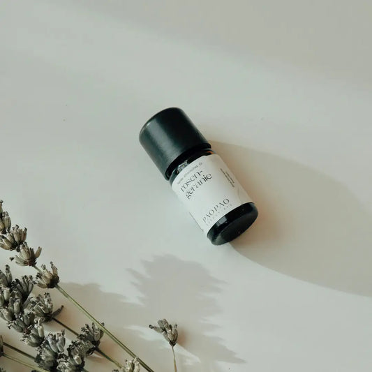 PAOPAO ESSENTIALS Rosengeranie Bourbon - 100% ätherisches Öl 5 ml