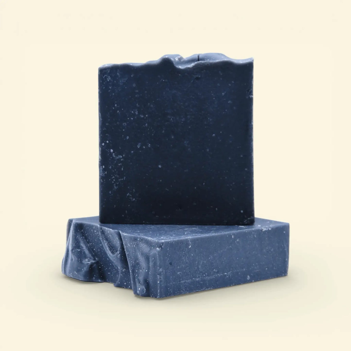 SOAPGUYS Aktivkohle Naturseife gegen unreine Haut 100 g