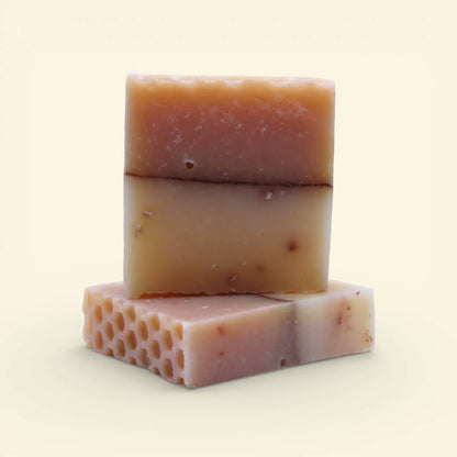 SOAPGUYS HONIG-HAFER Naturseife beruhigende Pflege für trockene Haut 100 g