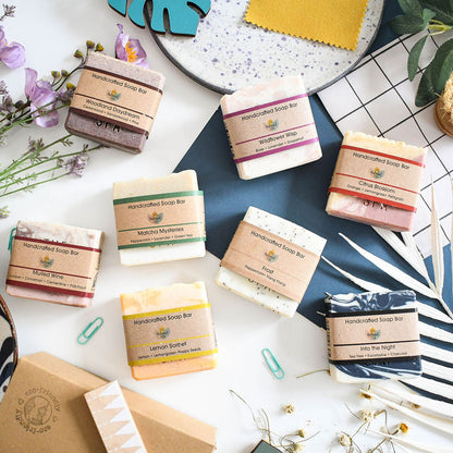 THE NATURAL SPA PROBIERSET HANDGEMACHTE NATURSEIFEN  8 x 100g - diverse Sorten