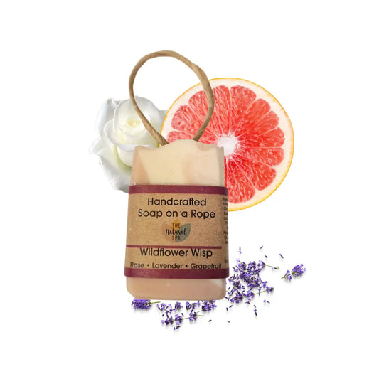 THE NATURAL SPA Wildflower Wisp Seife mit Rose Lavendel & Grapefruit handgefertigte Naturseife 1 Stück