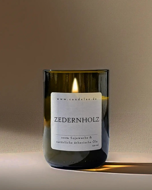 CANDELAE ZEDERNHOLZ Duftkerze aus Sojawachs, Ruhe & Entspannung 250ml